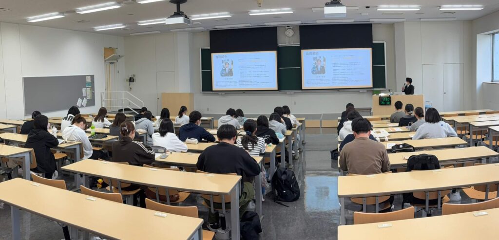 岩手医科大学で講義をする盛岡の訪問薬剤師・加畑智聡